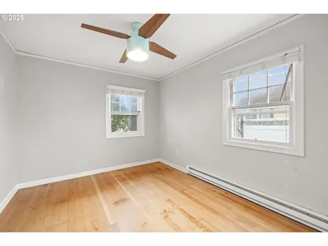 7104 SE Tolman Street Portland OR 97206