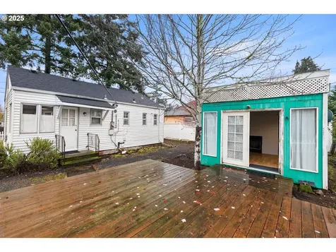7104 SE Tolman Street Portland OR 97206