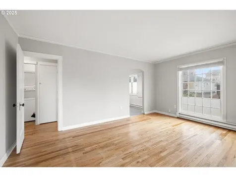 7104 SE Tolman Street Portland OR 97206