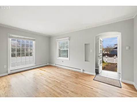 7104 SE Tolman Street Portland OR 97206