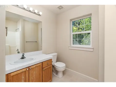 1242 NE Parkside Drive Hillsboro OR 97124