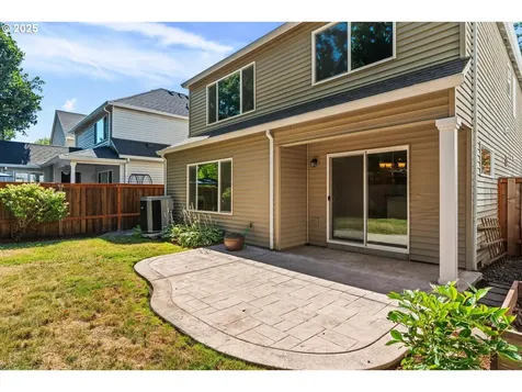 1242 NE Parkside Drive Hillsboro OR 97124