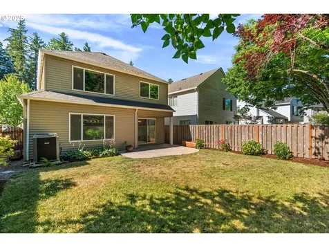 1242 NE Parkside Drive Hillsboro OR 97124