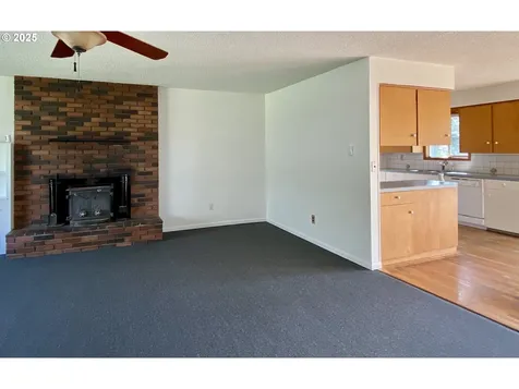 33505 Dorymen Lane Warrenton OR 97146