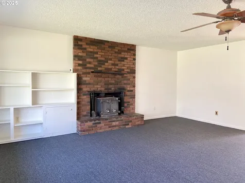 33505 Dorymen Lane Warrenton OR 97146