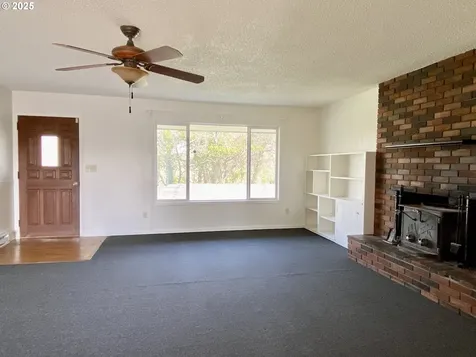 33505 Dorymen Lane Warrenton OR 97146