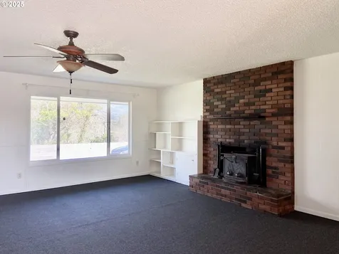 33505 Dorymen Lane Warrenton OR 97146