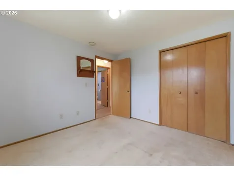 91153 N Miller Street Eugene OR 97408