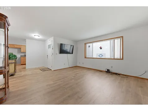 91153 N Miller Street Eugene OR 97408