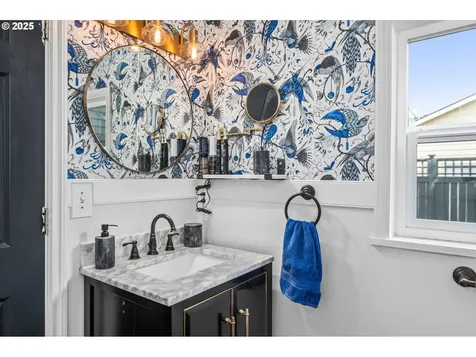 660 W 18th Avenue Eugene OR 97402