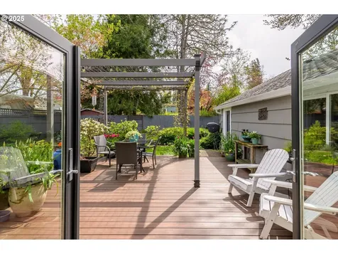 660 W 18th Avenue Eugene OR 97402