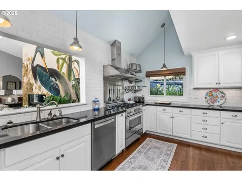 660 W 18th Avenue Eugene OR 97402