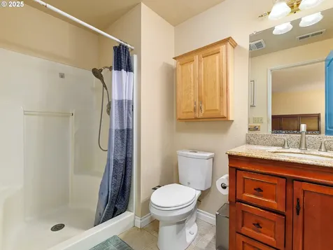 212 NE 175th Avenue Vancouver WA 98684
