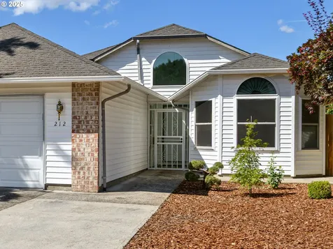 212 NE 175th Avenue Vancouver WA 98684
