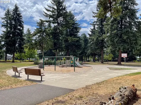 212 NE 175th Avenue Vancouver WA 98684
