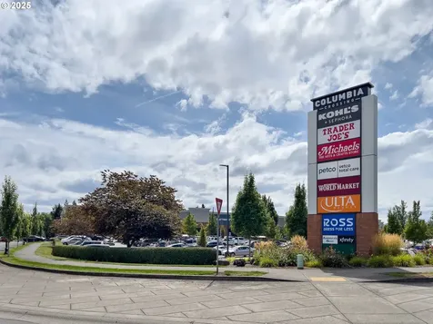 212 NE 175th Avenue Vancouver WA 98684