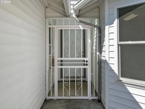 212 NE 175th Avenue Vancouver WA 98684