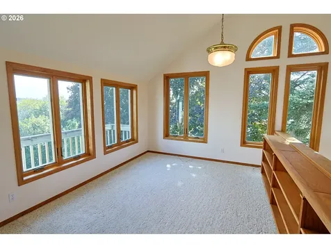 1368 Bayview Street North Bend OR 97459