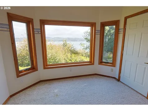 1368 Bayview Street North Bend OR 97459