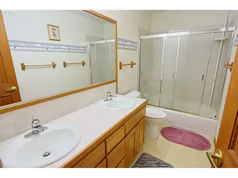 1368 Bayview Street North Bend OR 97459