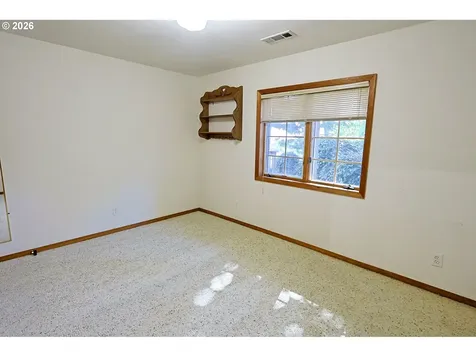 1368 Bayview Street North Bend OR 97459