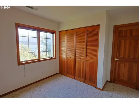 1368 Bayview Street North Bend OR 97459