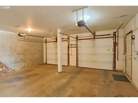 1368 Bayview Street North Bend OR 97459