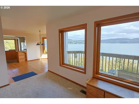 1368 Bayview Street North Bend OR 97459