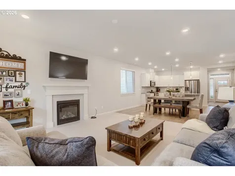 1102 S 31st Avenue Cornelius OR 97113