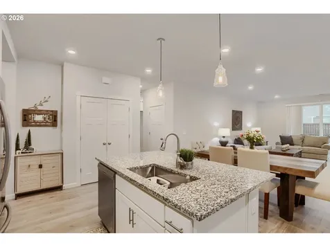 1102 S 31st Avenue Cornelius OR 97113