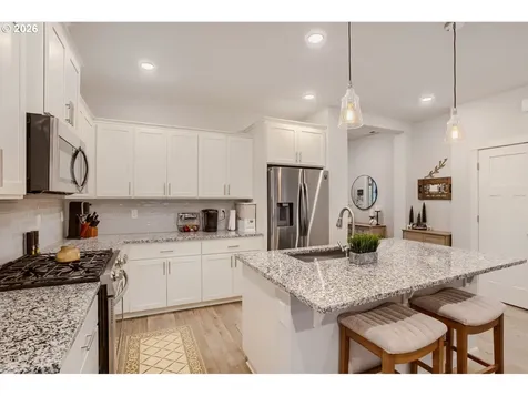 1102 S 31st Avenue Cornelius OR 97113