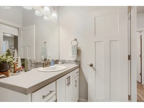 1102 S 31st Avenue Cornelius OR 97113