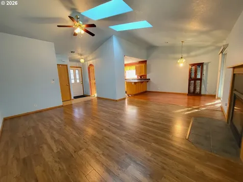 3884 Shenstone Drive Eugene OR 97404