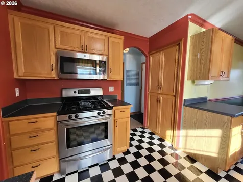 3884 Shenstone Drive Eugene OR 97404