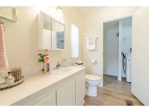 1340 40th Avenue Sweet Home OR 97386