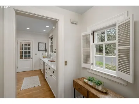 2116 SW 19th Avenue Portland OR 97201