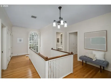 2116 SW 19th Avenue Portland OR 97201