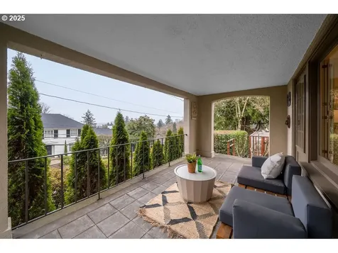2116 SW 19th Avenue Portland OR 97201