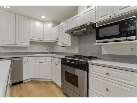 916 Cumberland Road Lake Oswego OR 97034