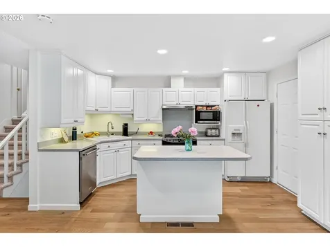 916 Cumberland Road Lake Oswego OR 97034