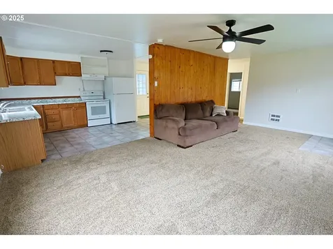 141 2nd Avenue Coos Bay OR 97420