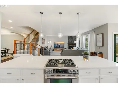 2831 Wing Tip Avenue NW Salem OR 97304