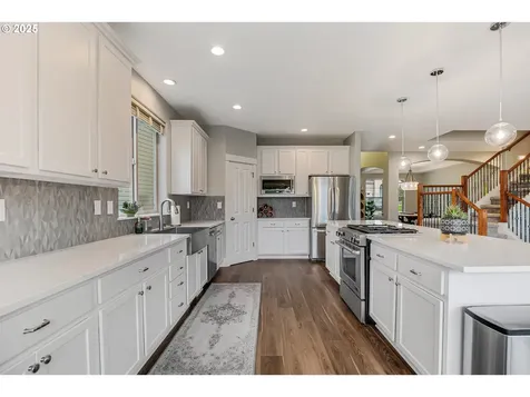 2831 Wing Tip Avenue NW Salem OR 97304