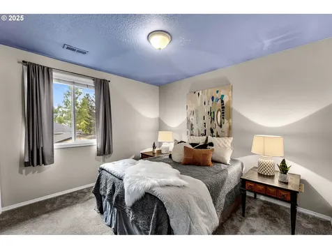 16504 NE 12th Street Vancouver WA 98684