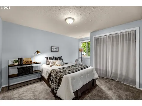 16504 NE 12th Street Vancouver WA 98684