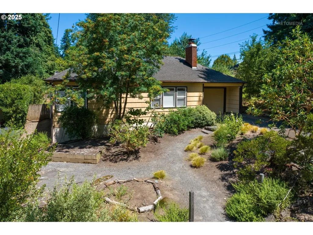 4131 SW Marigold Street Portland OR 97219