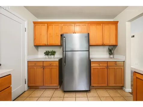 4131 SW Marigold Street Portland OR 97219