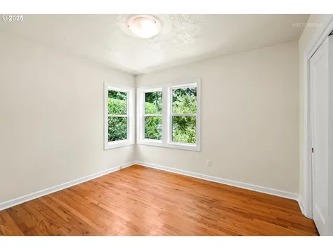 4131 SW Marigold Street Portland OR 97219