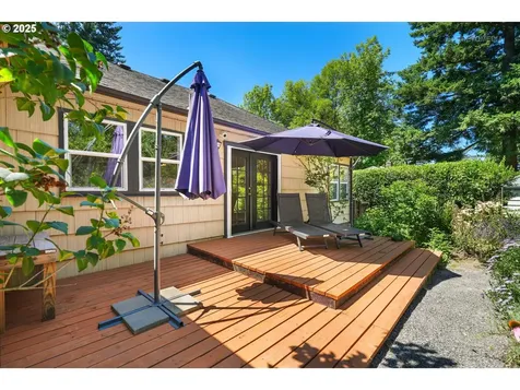 4131 SW Marigold Street Portland OR 97219