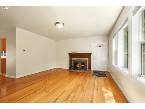 4131 SW Marigold Street Portland OR 97219